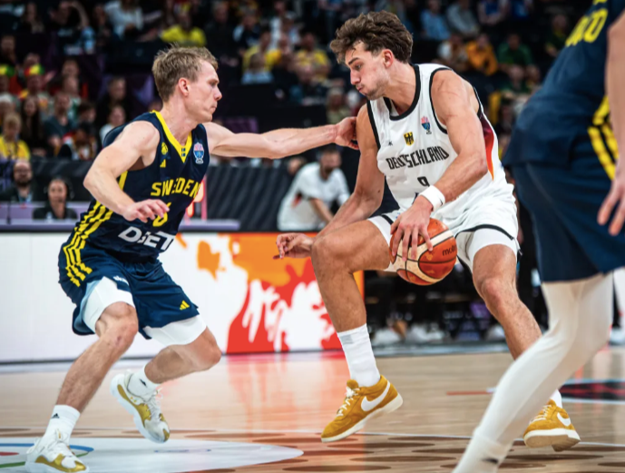 大胜瑞典, 得手, 拿到