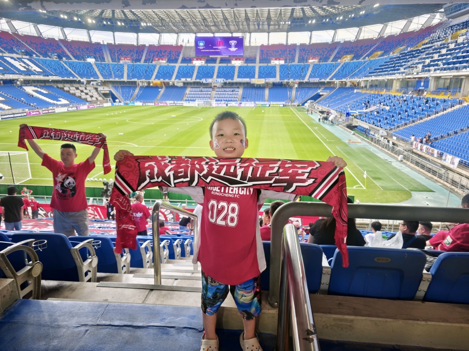 的球员, 大邱, 简静说