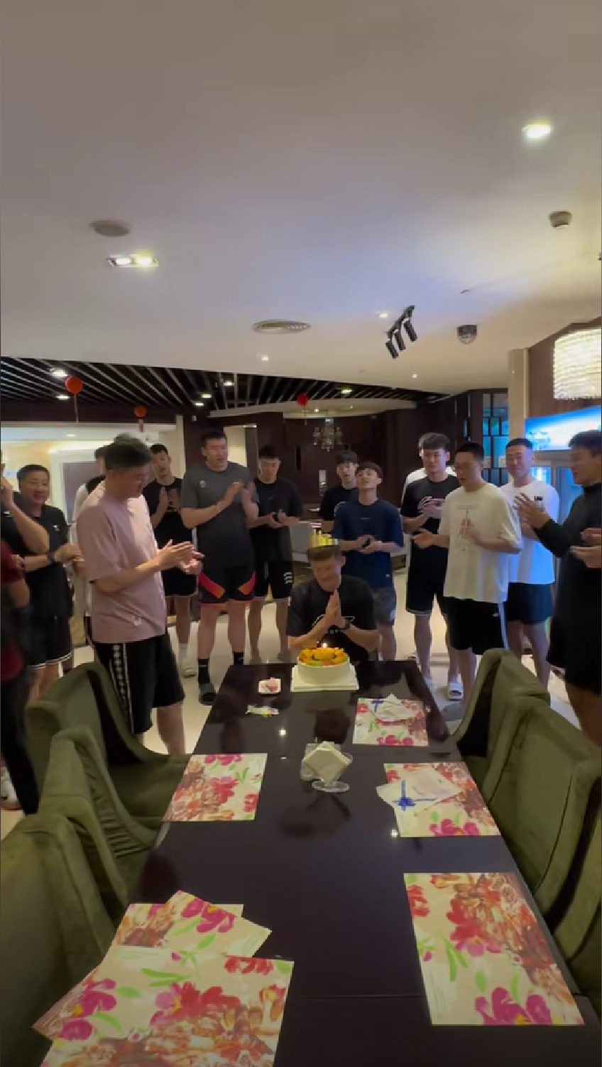 Mgjfz, kAA, 两人马上一 Mgjfz, kAA, 两人马上一