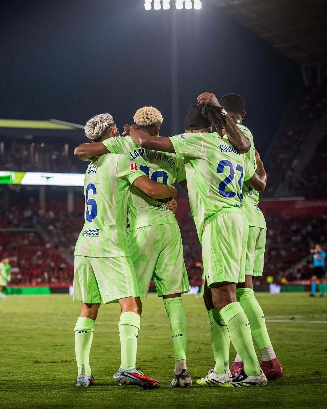 维持阵型平, text